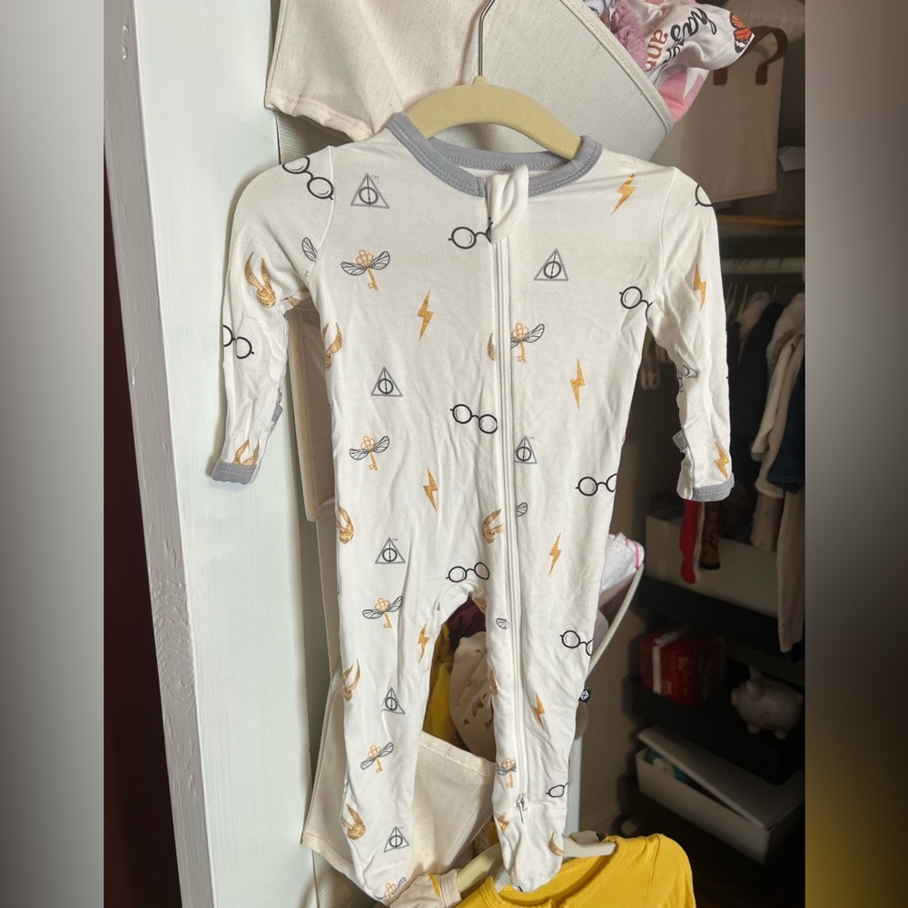 Kyte Baby x Harry Potter Icon zip footies